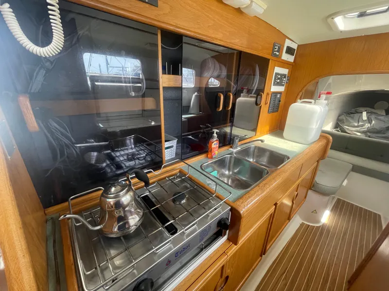 Slide: The Image of Seawind 1000 2001 - 60