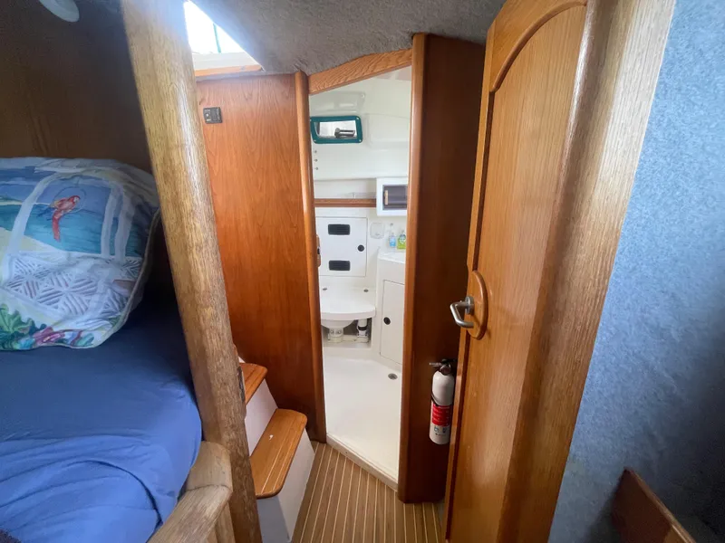 Slide: The Image of Seawind 1000 2001 - 71