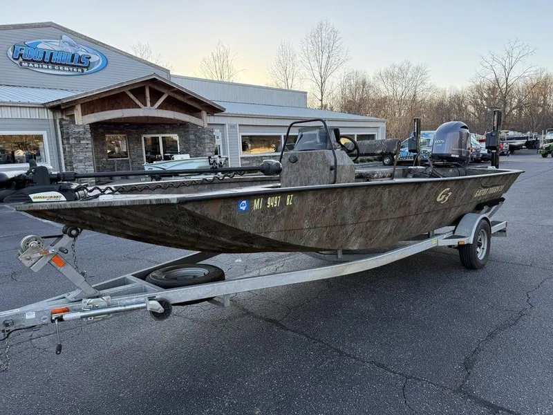 Slide: The Image of 2019 G3 Gator Tough 20 CCJ boat on trailer outside dealership. - 5