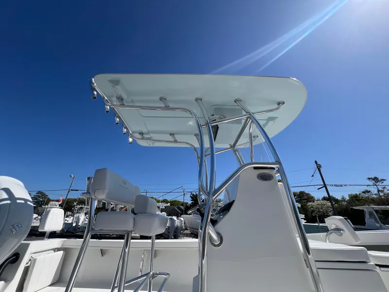 Slide: The Image of Pair Customs 21 Center Console MV 2024 - 10