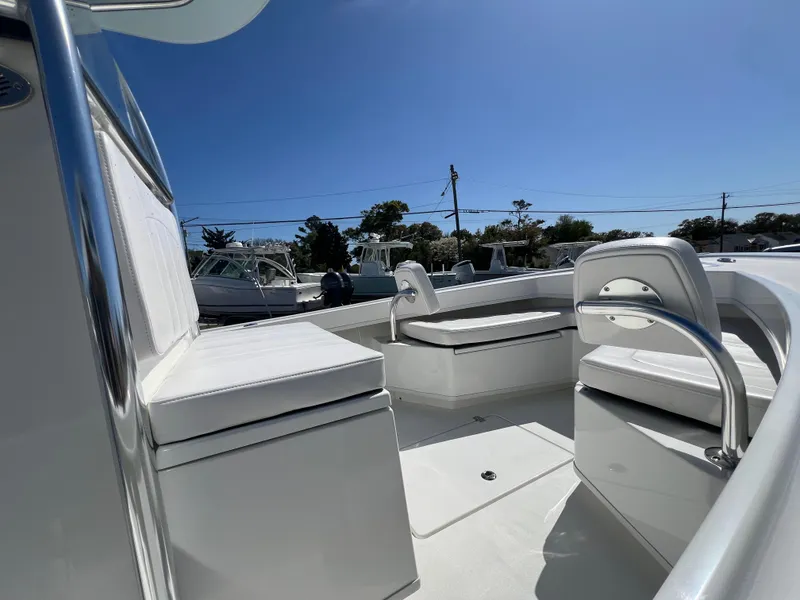 Slide: The Image of Pair Customs 21 Center Console MV 2024 - 12