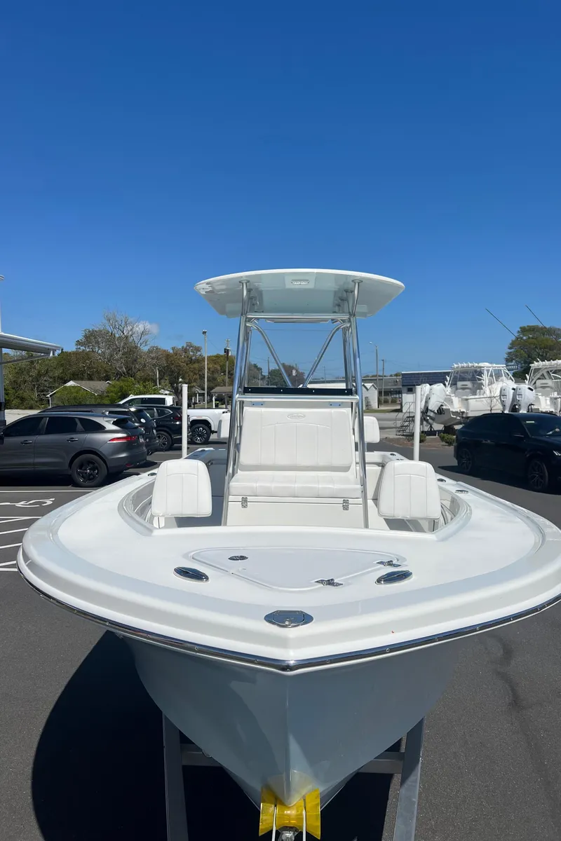 Slide: The Image of Pair Customs 21 Center Console MV 2024 - 13