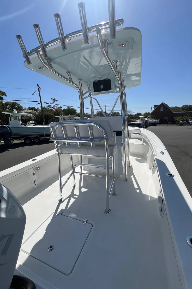 Slide: The Image of Pair Customs 21 Center Console MV 2024 - 17