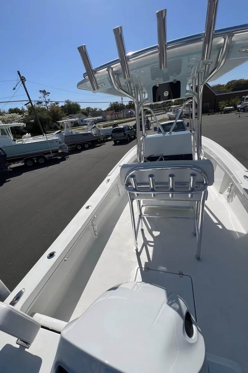 Slide: The Image of Pair Customs 21 Center Console MV 2024 - 18