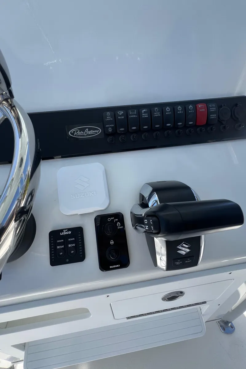 Slide: The Image of Pair Customs 21 Center Console MV 2024 - 26