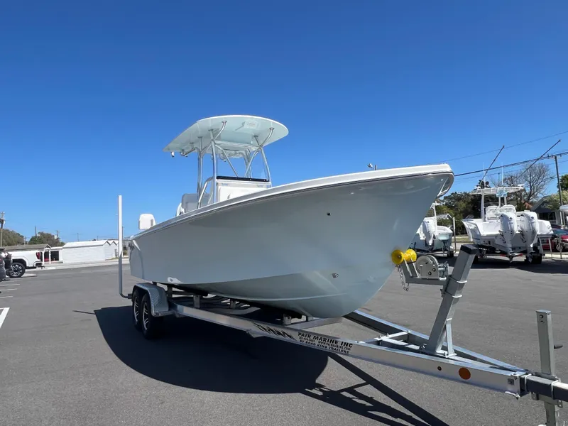 Slide: The Image of Pair Customs 21 Center Console MV 2024 - 3