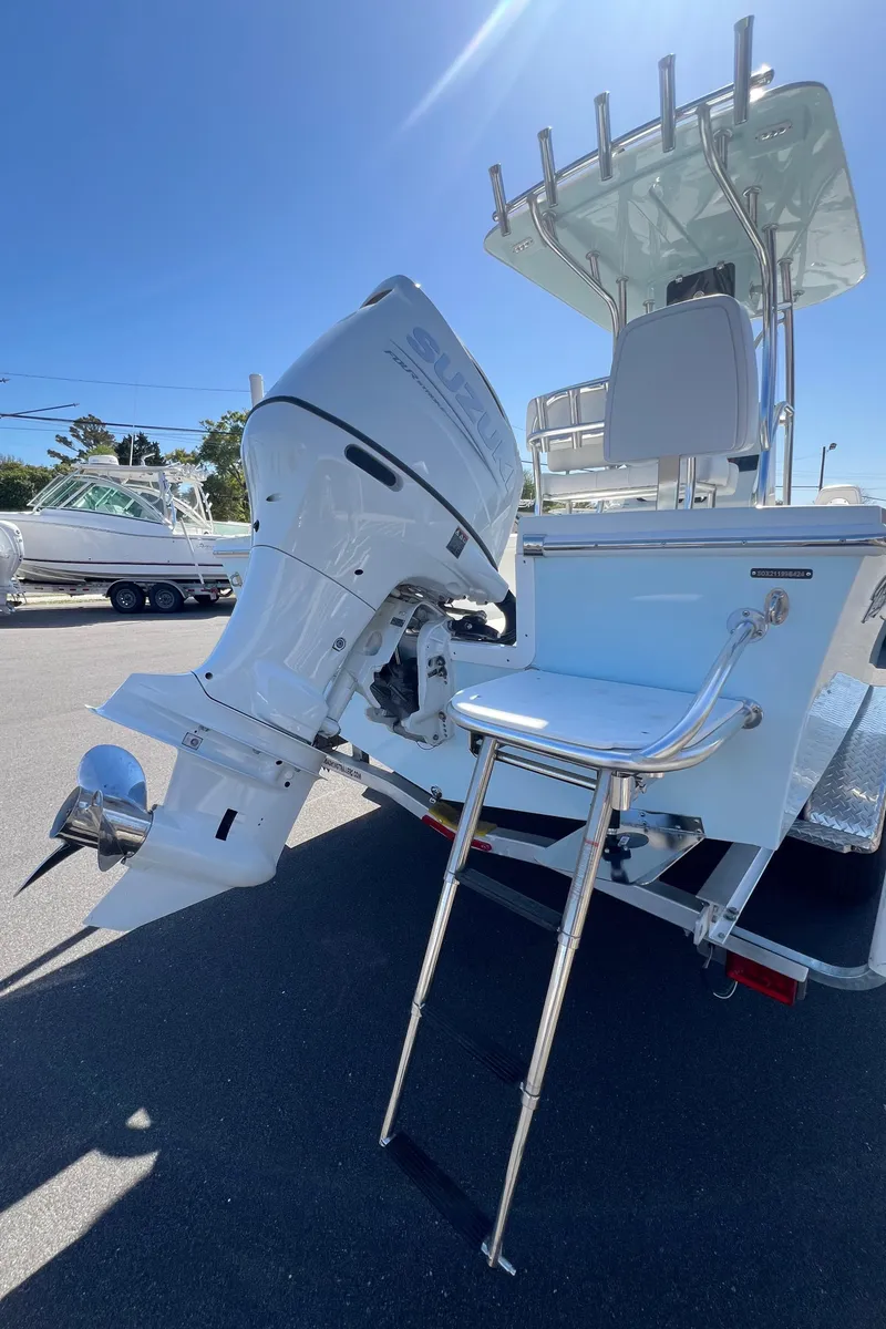 Slide: The Image of Pair Customs 21 Center Console MV 2024 - 43