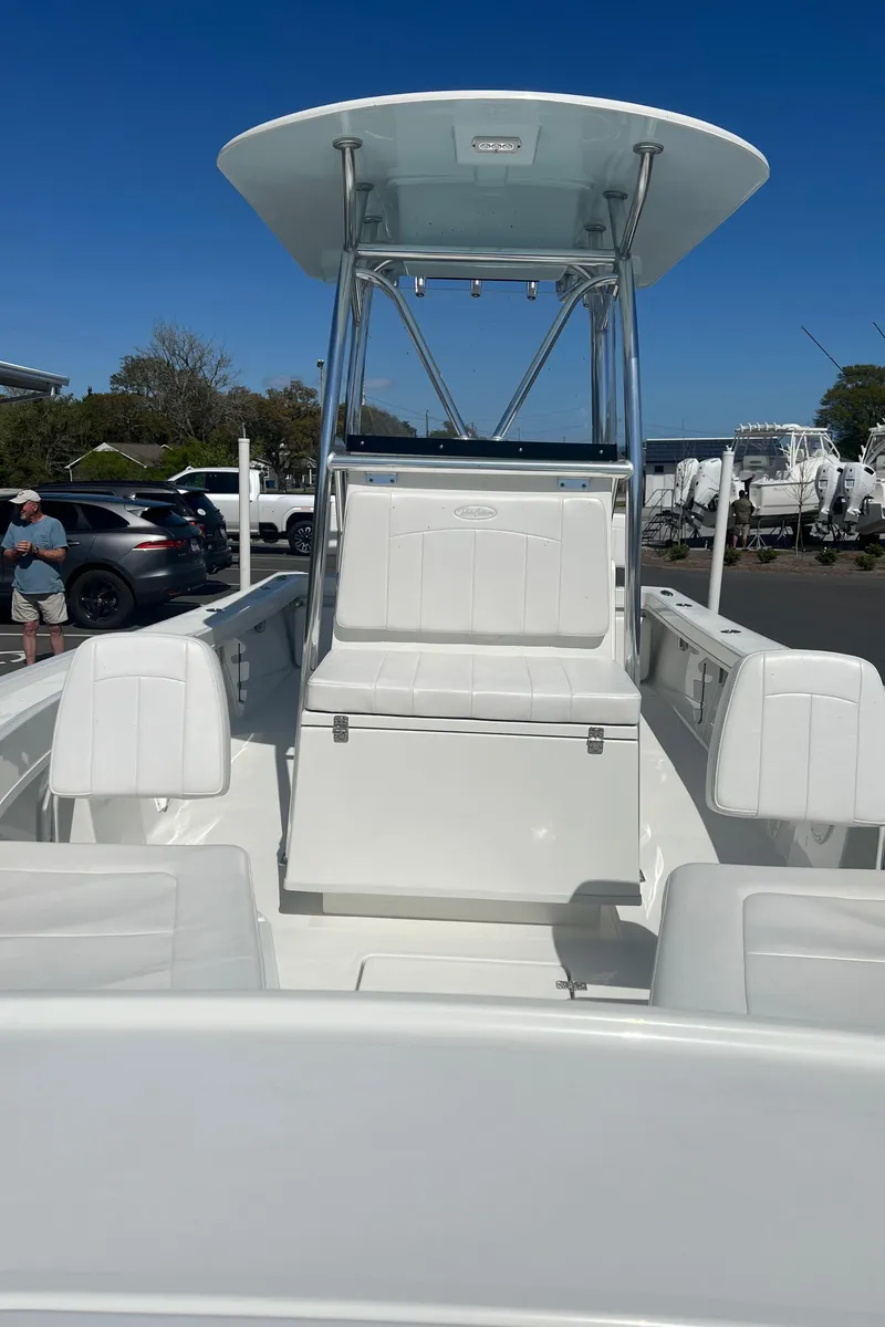 Slide: The Image of Pair Customs 21 Center Console MV 2024 - 45