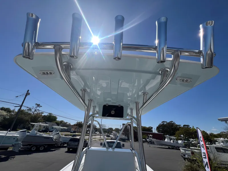 Slide: The Image of Pair Customs 21 Center Console MV 2024 - 5