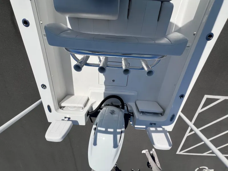 Slide: The Image of Pair Customs 21 Center Console MV 2024 - 8