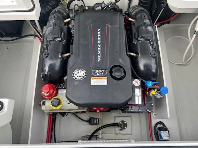 Slide: The Image of 2018 Cobalt R5 boat engine compartment with Volvo Penta 350 V8 engine. - 8