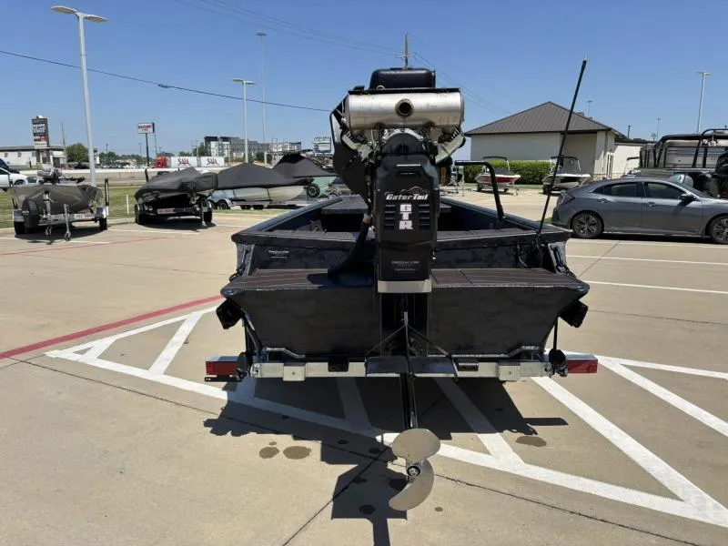 Slide: The Image of Gator-Tail 17/54 EXTREME SERIES 2025 - 5