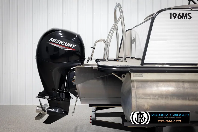 Slide: The Image of 2020 Avalon 2385 CAT EL pontoon boat with Mercury outboard motor, side view. - 40