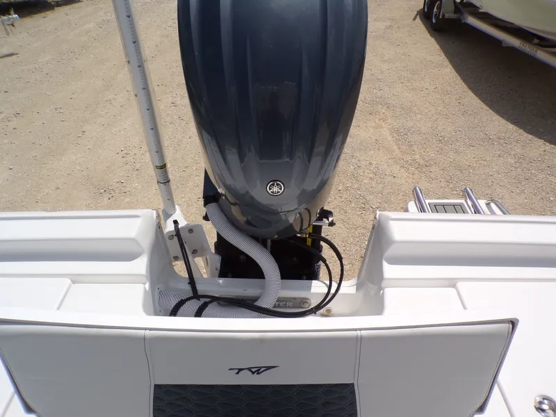 Slide: The Image of Tidewater 2410 Bay Max 2025 - 32