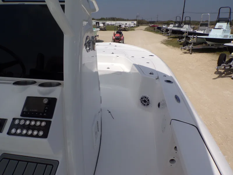 Slide: The Image of Tidewater 2410 Bay Max 2025 - 39