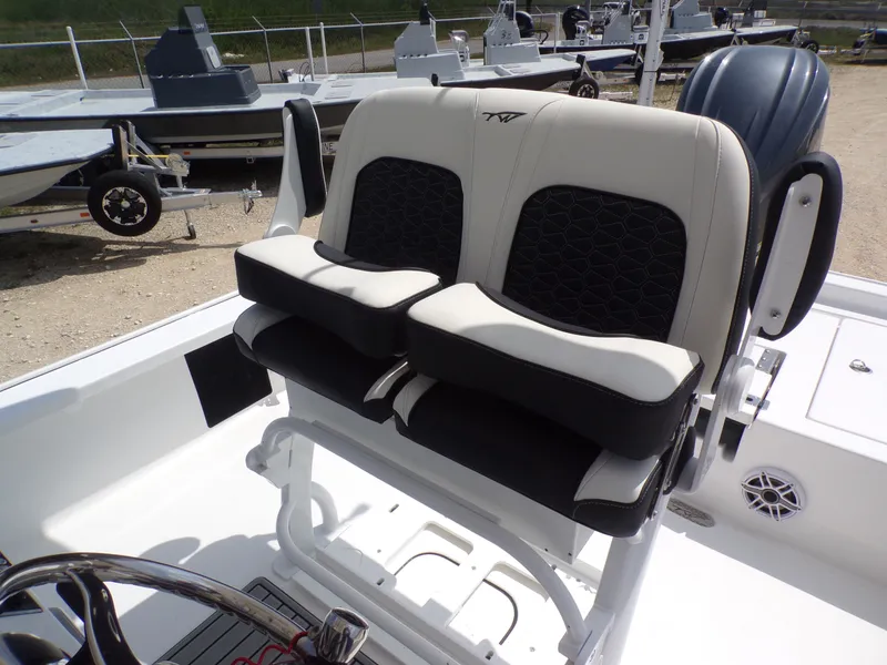 Slide: The Image of Tidewater 2410 Bay Max 2025 - 43