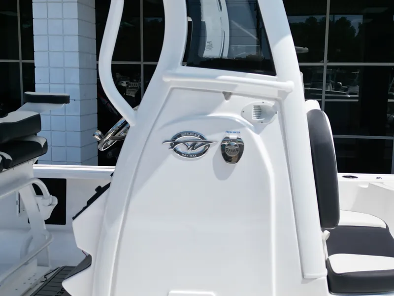 Slide: The Image of Tidewater 2410 Bay Max 2025 - 51