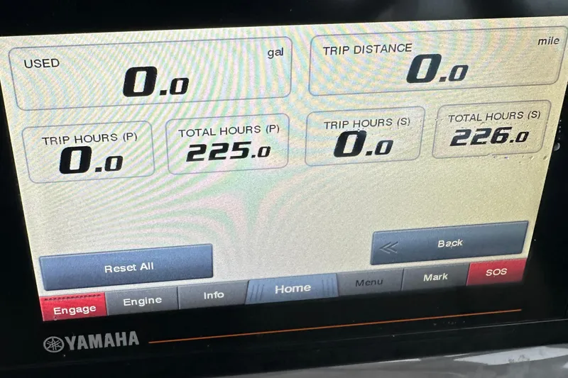 Slide: The Image of Yamaha display showing trip and total hours for Pursuit DC 325, 2019 model. - 12