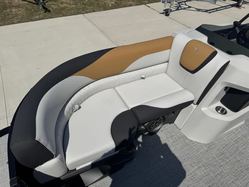 Slide: The Image of 2025 Tahoe Pontoon LTZ Quad Lounger Shift with stylish seating and modern design. - 11
