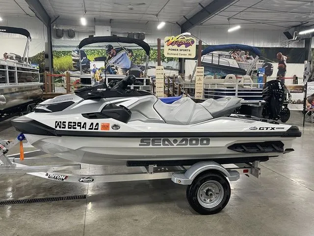 Slide: The Image of Sea-Doo GTX 2025 - 3