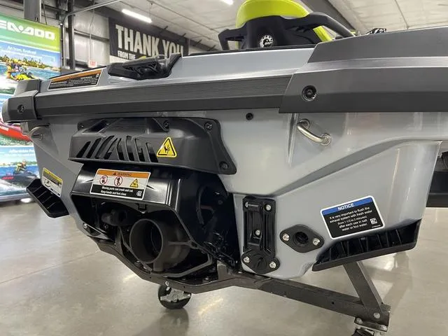 Slide: The Image of Sea-Doo RXT-X 2025 - 6