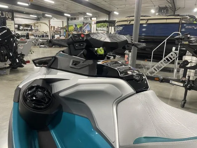 Slide: The Image of Sea-Doo GTX 2025 - 13