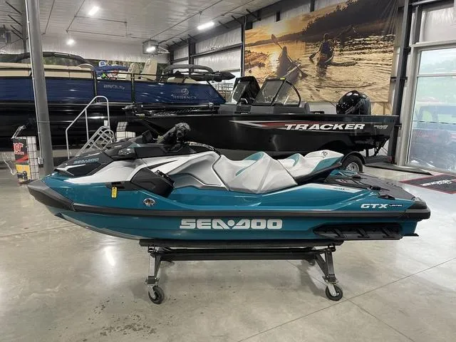 Slide: The Image of Sea-Doo GTX 2025 - 4