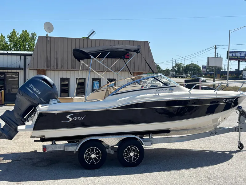 Slide: The Image of Scout 210 Dorado 2018 - 54