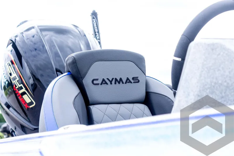 Slide: The Image of 2025 Caymas CX 20 PRO boat seat and engine detail. - 23