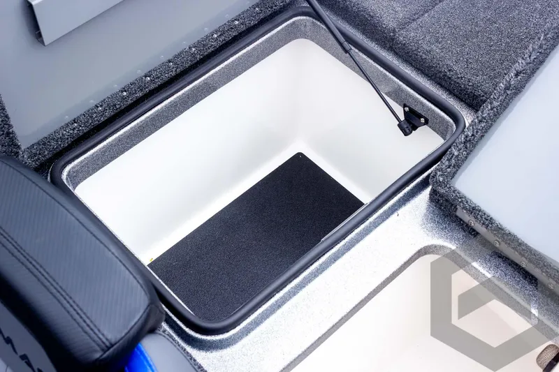 Slide: The Image of Caymas CX 20 PRO 2025 - 62