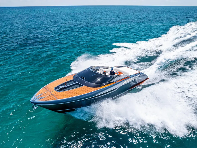 Slide: The Image of Riva 38' RIVAMARE 2024 - 11