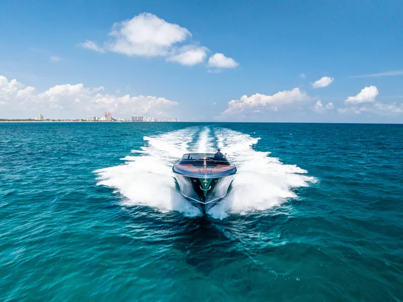 Slide: The Image of Riva 38' RIVAMARE 2024 - 18