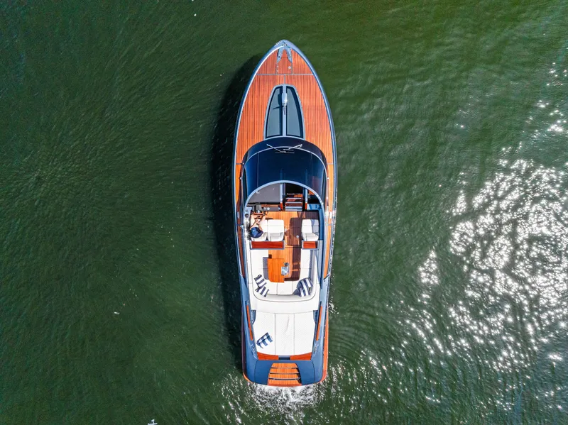 Slide: The Image of Riva 38' RIVAMARE 2024 - 3