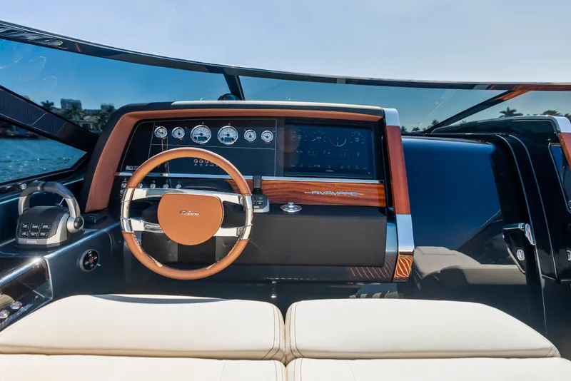 Slide: The Image of Riva 38' RIVAMARE 2024 - 37