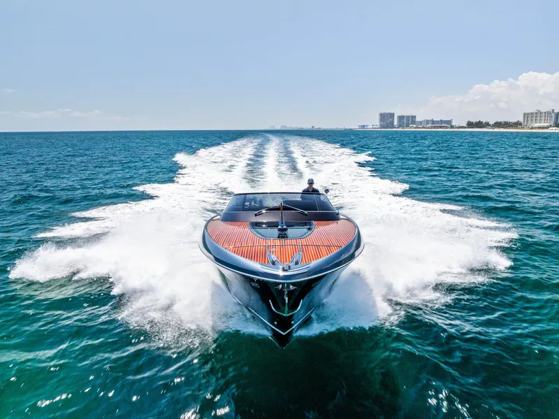 Slide: The Image of Riva 38' RIVAMARE 2024 - 6