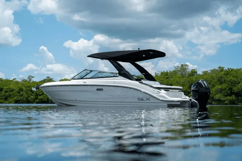 Slide: The Image of Sea Ray SLX 260 Outboard 2026 - 1