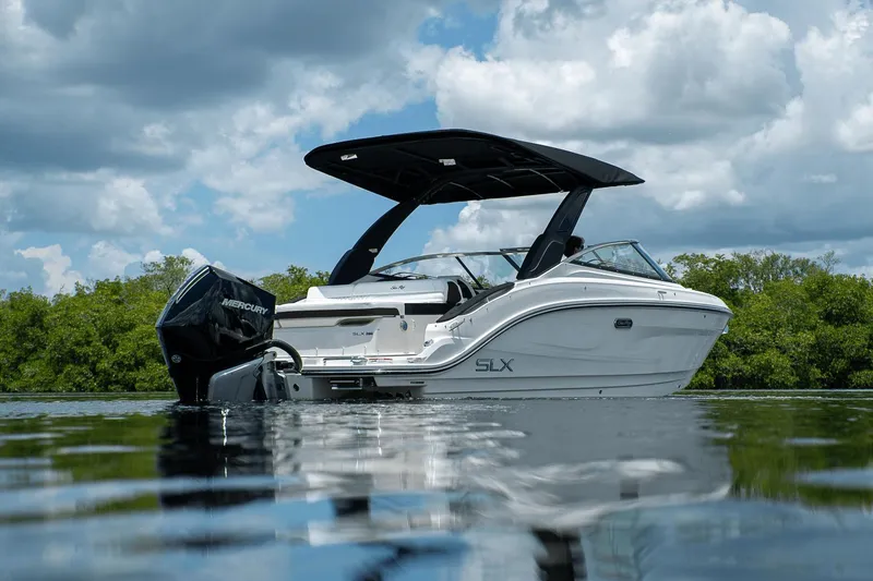 Slide: The Image of Sea Ray SLX 260 Outboard 2026 - 26