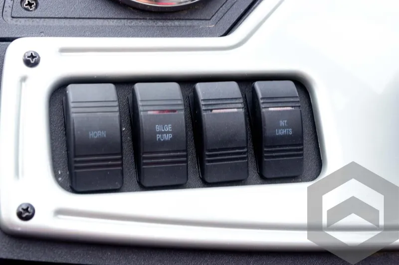 Slide: The Image of Ranger RT188 2019 - 35