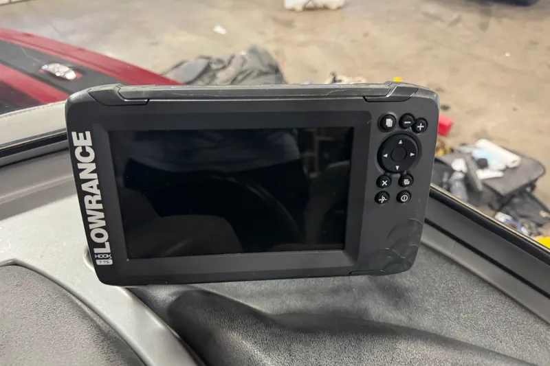 Slide: The Image of Lowrance Hook 7TS fish finder on 2019 Tracker Targa V-19 Combo boat dashboard. - 12