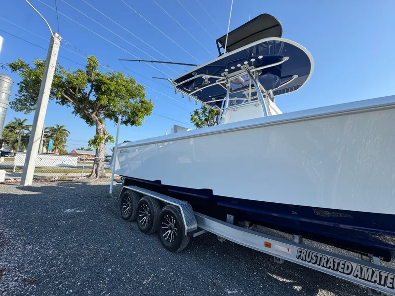 Slide: The Image of Contender 32 ST 2023 - 59