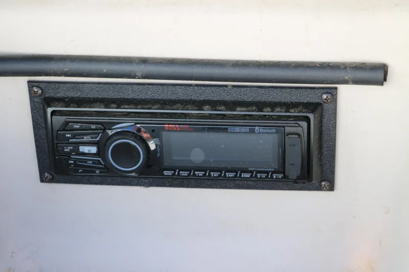 Slide: The Image of 2009 Glastron GT185 boat stereo system with Bluetooth connectivity. - 25