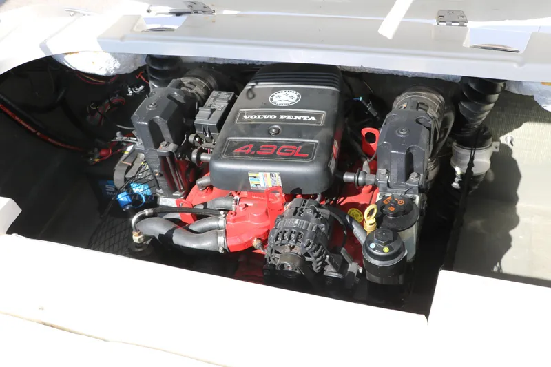 Slide: The Image of 2009 Glastron GT185 boat engine, Volvo Penta 4.3GL, detailed view. - 28
