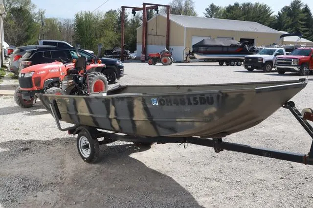 Slide: The Image of Lowe 1448M 2004 - 1