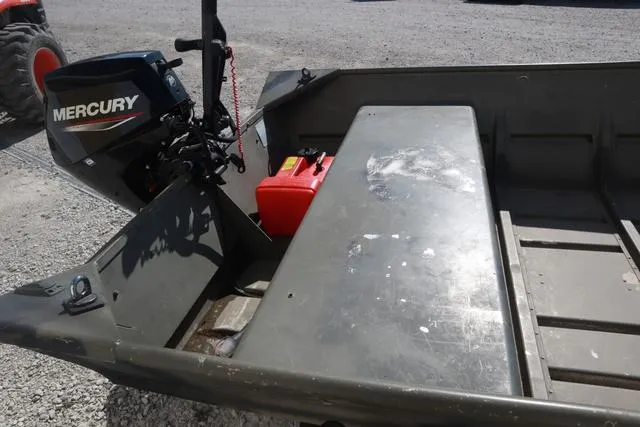 Slide: The Image of Lowe 1448M 2004 - 6