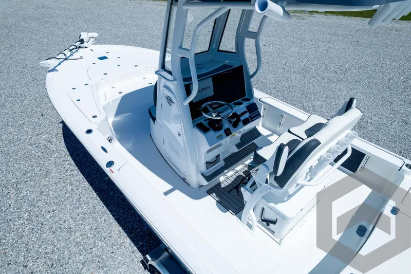 Slide: The Image of Tidewater 2410 Bay Max 2025 - 50