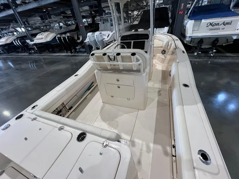 Slide: The Image of Grady-White Fisherman 236 2023 - 12