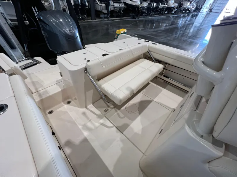 Slide: The Image of Grady-White Fisherman 236 2023 - 18