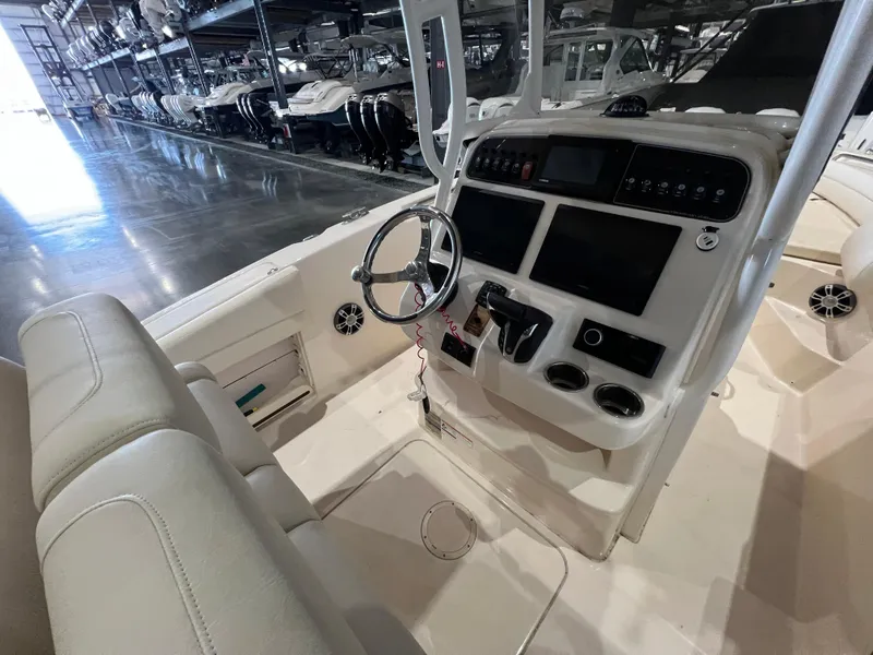 Slide: The Image of Grady-White Fisherman 236 2023 - 19