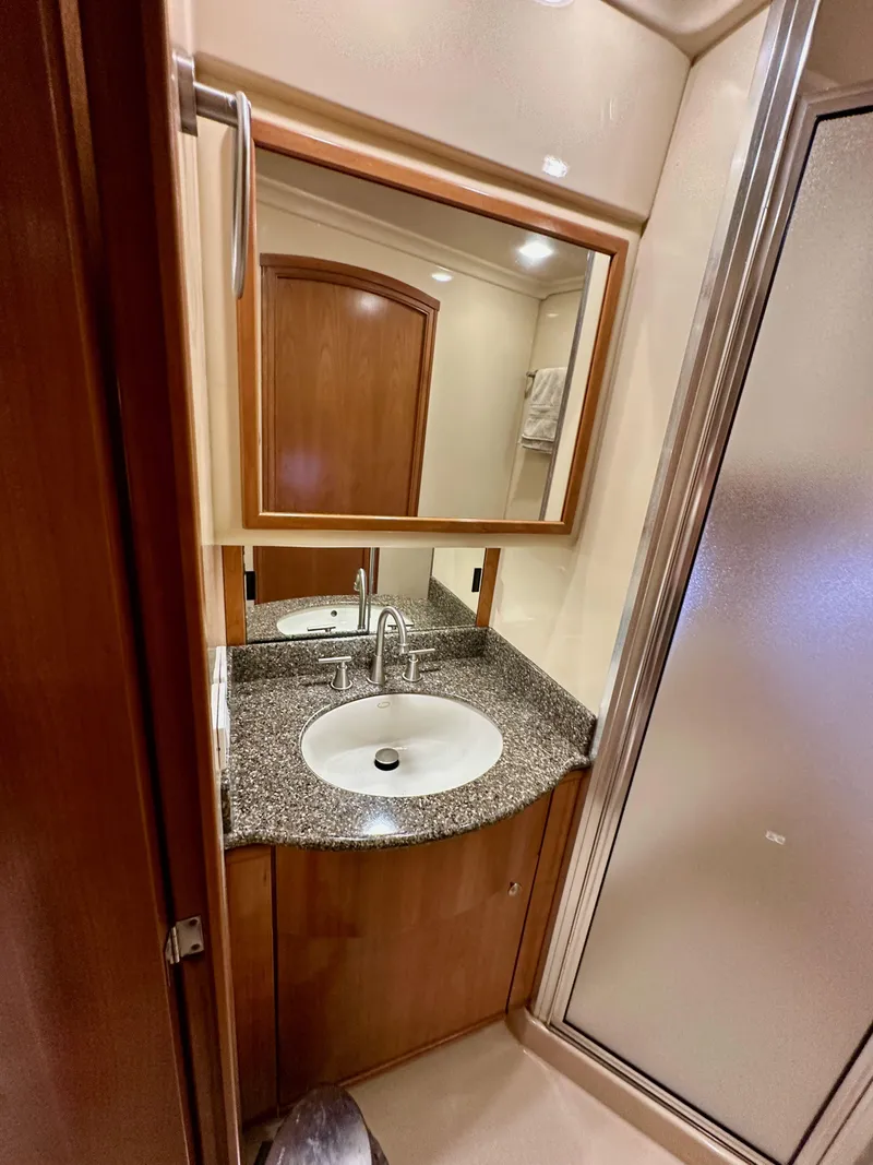 Slide: The Image of Meridian 580 Pilothouse 2004 - 132