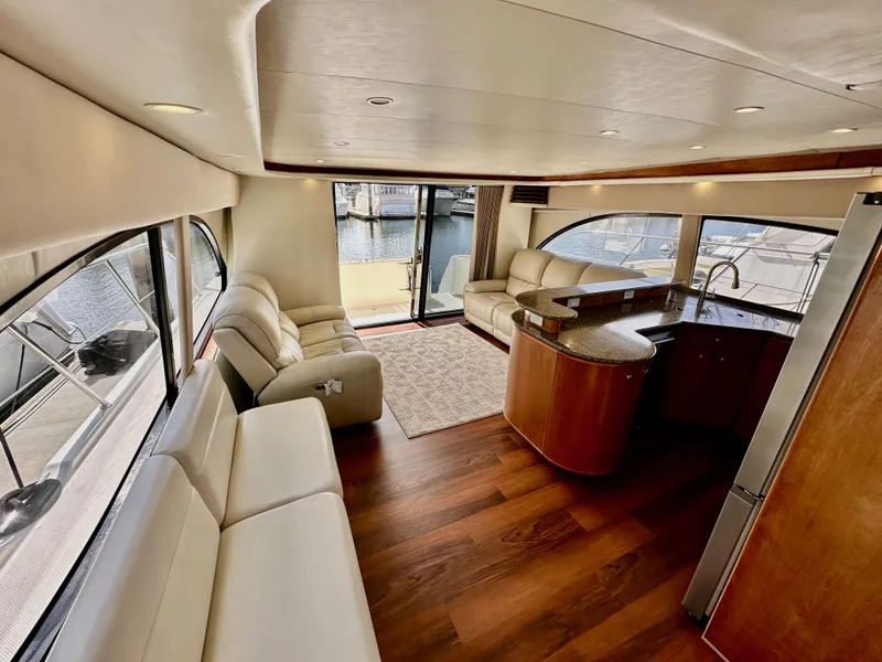 Slide: The Image of Meridian 580 Pilothouse 2004 - 139